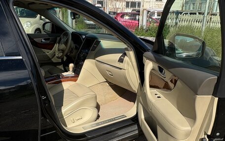 Infiniti FX II, 2011 год, 2 200 000 рублей, 10 фотография