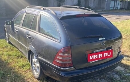 Mercedes-Benz C-Класс, 2003 год, 375 000 рублей, 4 фотография