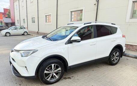 Toyota RAV4, 2016 год, 2 050 000 рублей, 4 фотография