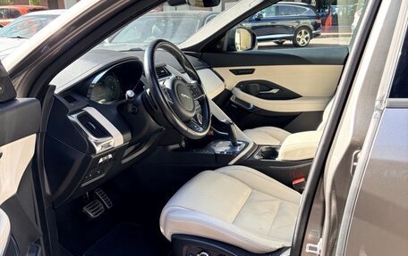 Jaguar E-Pace, 2018 год, 2 750 000 рублей, 7 фотография