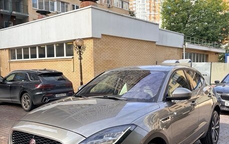 Jaguar E-Pace, 2018 год, 2 750 000 рублей, 3 фотография
