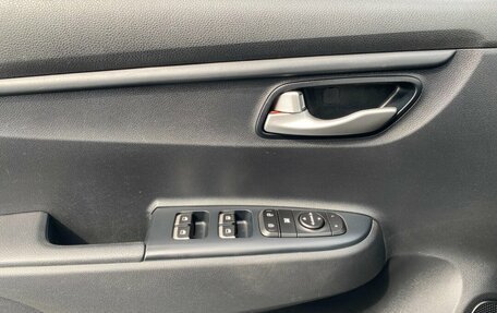 KIA Rio IV, 2021 год, 1 749 000 рублей, 12 фотография