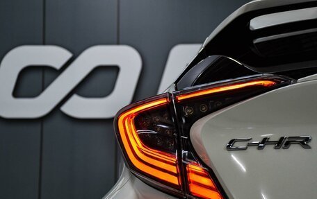 Toyota C-HR I рестайлинг, 2018 год, 2 299 000 рублей, 7 фотография