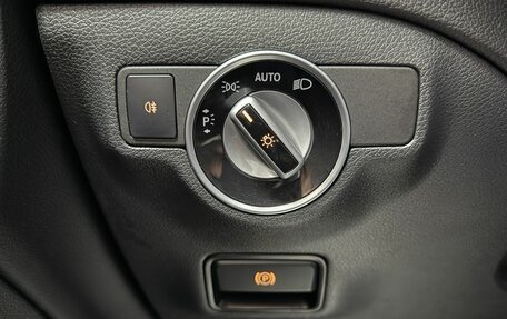 Mercedes-Benz GLA, 2017 год, 2 360 000 рублей, 22 фотография