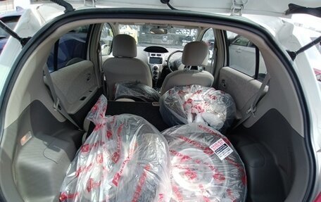 Toyota Vitz, 2009 год, 755 000 рублей, 13 фотография