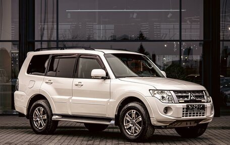 Mitsubishi Pajero IV, 2014 год, 1 695 000 рублей, 3 фотография