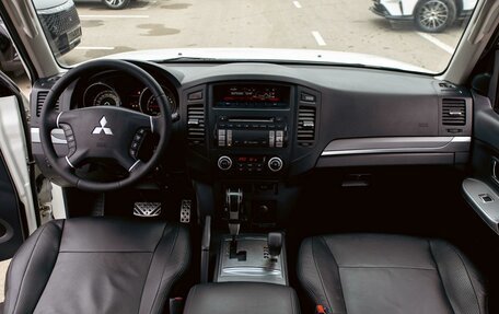 Mitsubishi Pajero IV, 2014 год, 1 695 000 рублей, 17 фотография