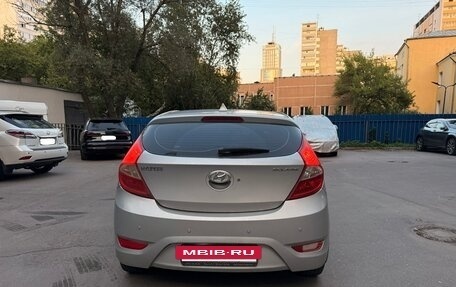 Hyundai Solaris II рестайлинг, 2012 год, 700 000 рублей, 3 фотография