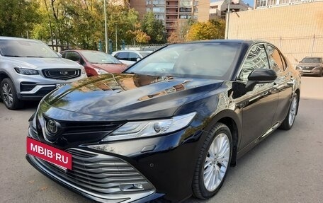 Toyota Camry, 2019 год, 2 690 000 рублей, 3 фотография