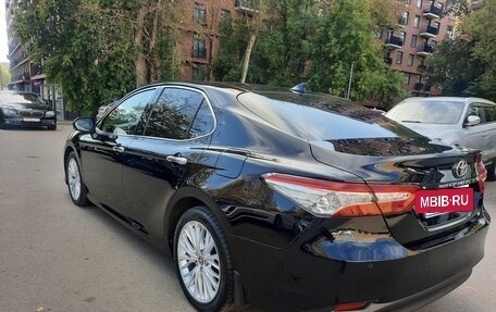 Toyota Camry, 2019 год, 2 690 000 рублей, 12 фотография