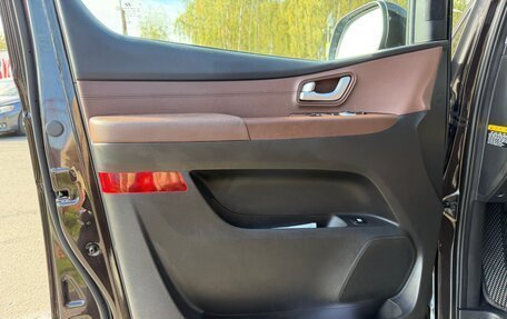 Hyundai Grand Starex Grand Starex I рестайлинг 2, 2018 год, 3 650 000 рублей, 15 фотография