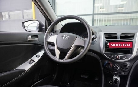 Hyundai Solaris II рестайлинг, 2015 год, 1 000 000 рублей, 13 фотография