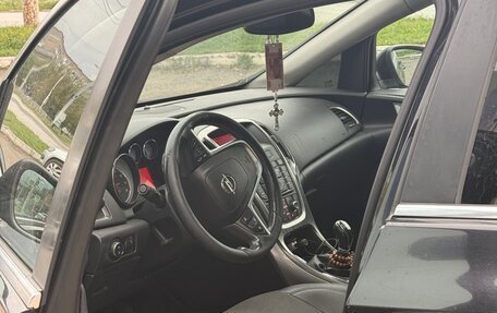 Opel Astra J, 2011 год, 630 000 рублей, 6 фотография