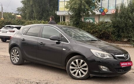 Opel Astra J, 2011 год, 630 000 рублей, 3 фотография