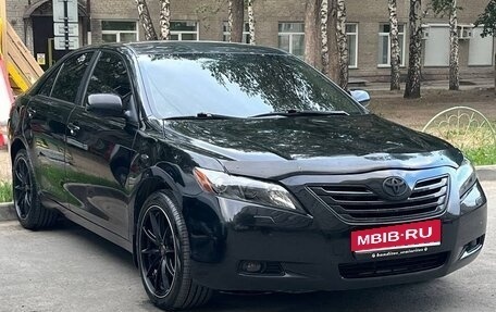 Toyota Camry, 2008 год, 900 000 рублей, 1 фотография