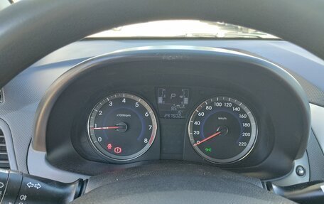 Hyundai Solaris II рестайлинг, 2016 год, 770 000 рублей, 8 фотография