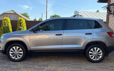 Skoda Karoq I, 2021 год, 2 300 000 рублей, 3 фотография