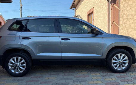 Skoda Karoq I, 2021 год, 2 300 000 рублей, 9 фотография