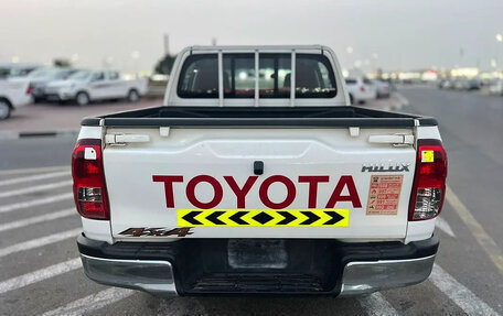 Toyota Hilux VIII, 2023 год, 3 200 006 рублей, 5 фотография