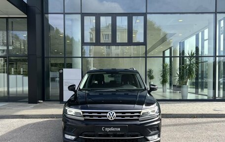 Volkswagen Tiguan II, 2017 год, 2 290 000 рублей, 2 фотография