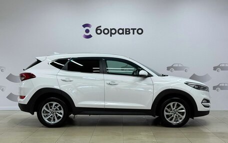 Hyundai Tucson III, 2018 год, 2 100 000 рублей, 8 фотография