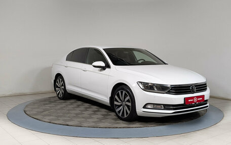 Volkswagen Passat B8 рестайлинг, 2018 год, 1 979 500 рублей, 2 фотография