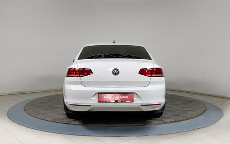 Volkswagen Passat B8 рестайлинг, 2018 год, 1 979 500 рублей, 7 фотография