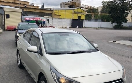 Hyundai Solaris II рестайлинг, 2018 год, 1 000 090 рублей, 4 фотография