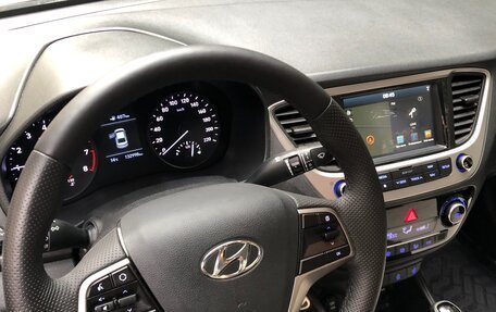 Hyundai Solaris II рестайлинг, 2018 год, 1 000 090 рублей, 12 фотография