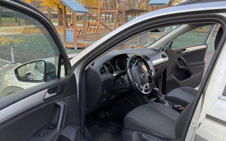 Volkswagen Tiguan II, 2017 год, 2 100 000 рублей, 4 фотография