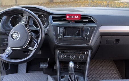 Volkswagen Tiguan II, 2017 год, 2 100 000 рублей, 8 фотография
