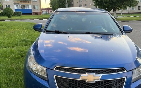 Chevrolet Cruze II, 2009 год, 420 000 рублей, 2 фотография