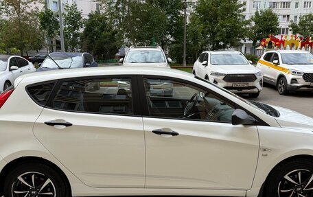Hyundai Solaris II рестайлинг, 2014 год, 1 050 000 рублей, 3 фотография
