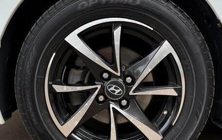 Hyundai Solaris II рестайлинг, 2014 год, 1 050 000 рублей, 11 фотография