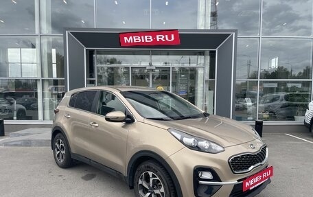 KIA Sportage IV рестайлинг, 2019 год, 2 335 000 рублей, 3 фотография