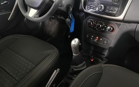 Renault Logan I, 2014 год, 650 000 рублей, 13 фотография