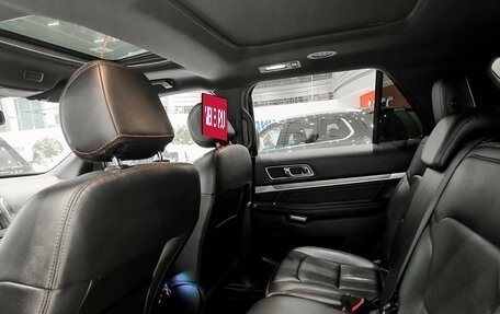 Ford Explorer VI, 2017 год, 2 690 000 рублей, 12 фотография