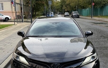 Toyota Camry, 2019 год, 2 950 000 рублей, 2 фотография