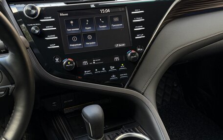 Toyota Camry, 2019 год, 2 950 000 рублей, 15 фотография