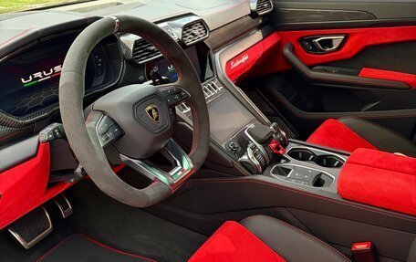 Lamborghini Urus I, 2022 год, 23 000 000 рублей, 7 фотография