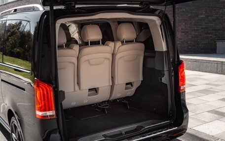Mercedes-Benz V-Класс, 2018 год, 4 800 000 рублей, 7 фотография