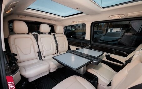Mercedes-Benz V-Класс, 2018 год, 4 800 000 рублей, 26 фотография