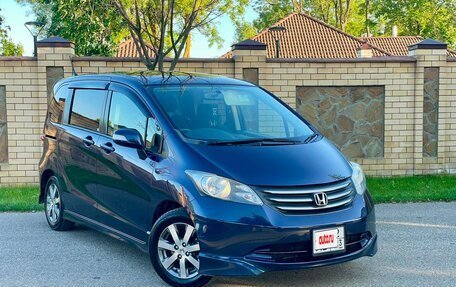 Honda Freed I, 2009 год, 1 020 000 рублей, 2 фотография