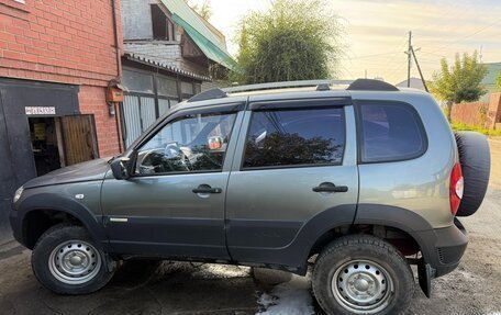 Chevrolet Niva I рестайлинг, 2013 год, 630 000 рублей, 2 фотография