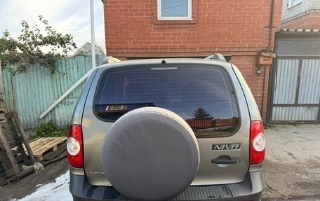 Chevrolet Niva I рестайлинг, 2013 год, 630 000 рублей, 3 фотография