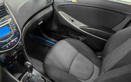 Hyundai Solaris II рестайлинг, 2013 год, 700 000 рублей, 12 фотография