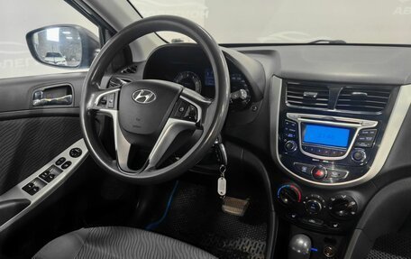 Hyundai Solaris II рестайлинг, 2013 год, 700 000 рублей, 13 фотография