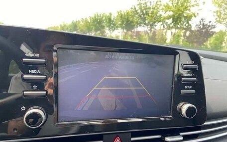 Hyundai Elantra, 2022 год, 1 793 000 рублей, 12 фотография