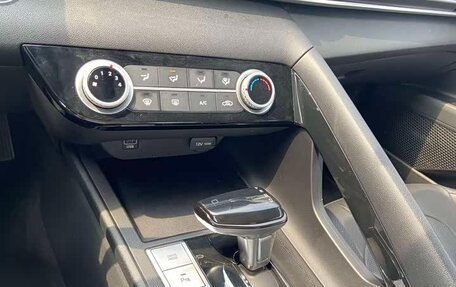 Hyundai Elantra, 2022 год, 1 793 000 рублей, 13 фотография