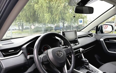 Toyota RAV4, 2020 год, 3 750 000 рублей, 15 фотография